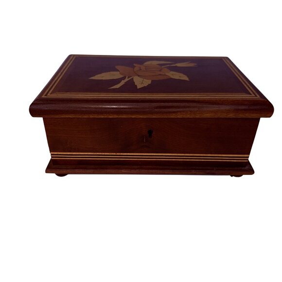 Vintage Wooden Jewelry Box With Faux Inlay Rose Design & Lock Keyhole Rectangula - Picture 4 of 9